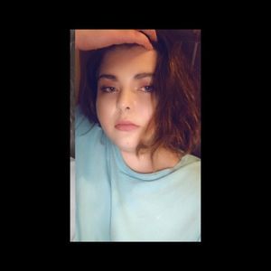 Meet your Posher, Molly renee